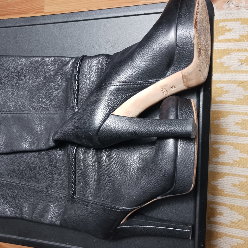 Gucci Black Leather Boots